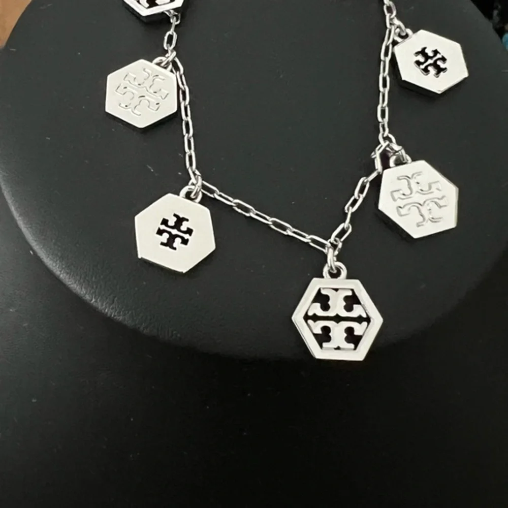 TORY‎ BURCH• HEX CHARM LOGO BRACELET